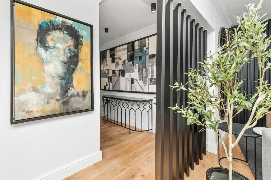 3 Bedroom Property for Sale in Sea Point Western Cape